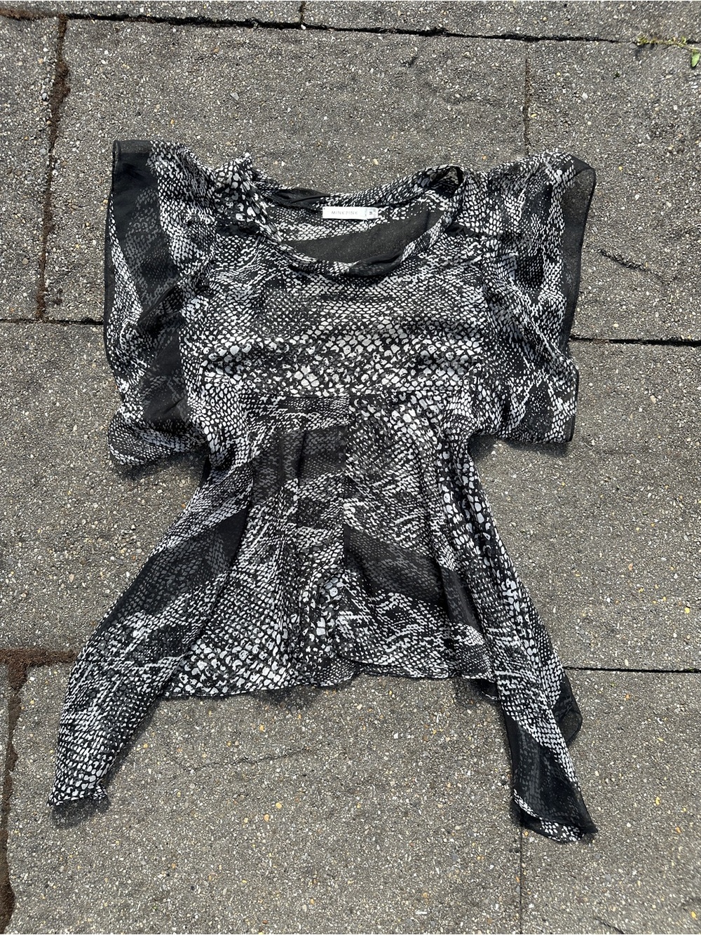 MINKPINK Snakeskin Print Sheer Chiffon Cape Top M Y2K Aesthetic